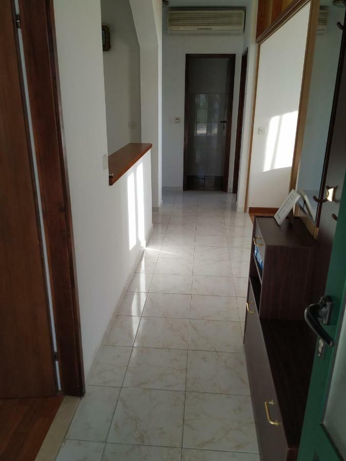 Apartments Duka Lumbarda Esterno foto